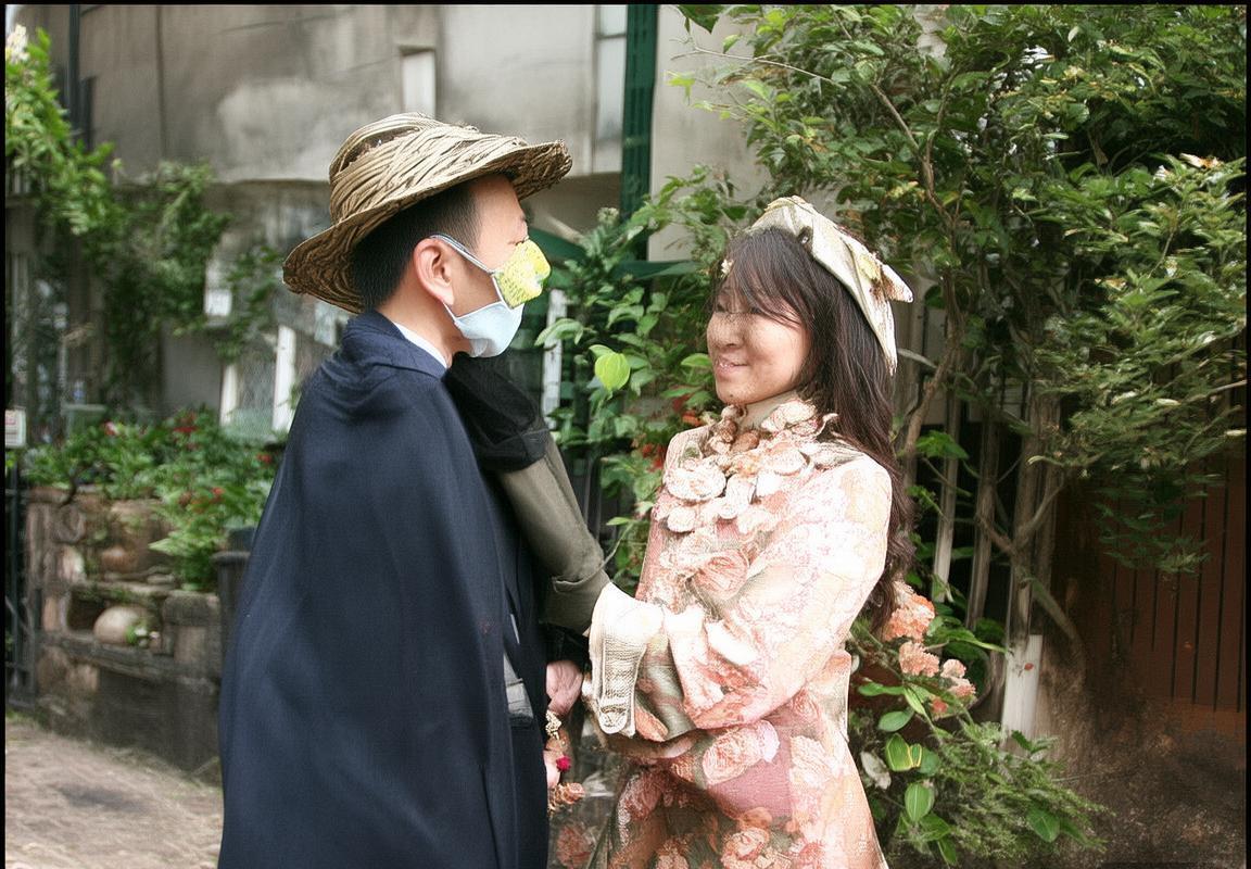 金州勇士队总经理迈克·邓利维的薪资策略：围绕斯蒂芬·库里引进顶级大前锋争冠